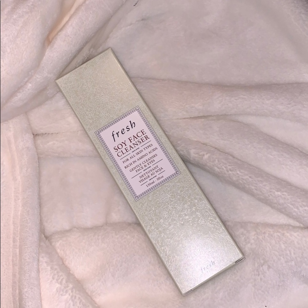 Fresh Soy Face Cleanser